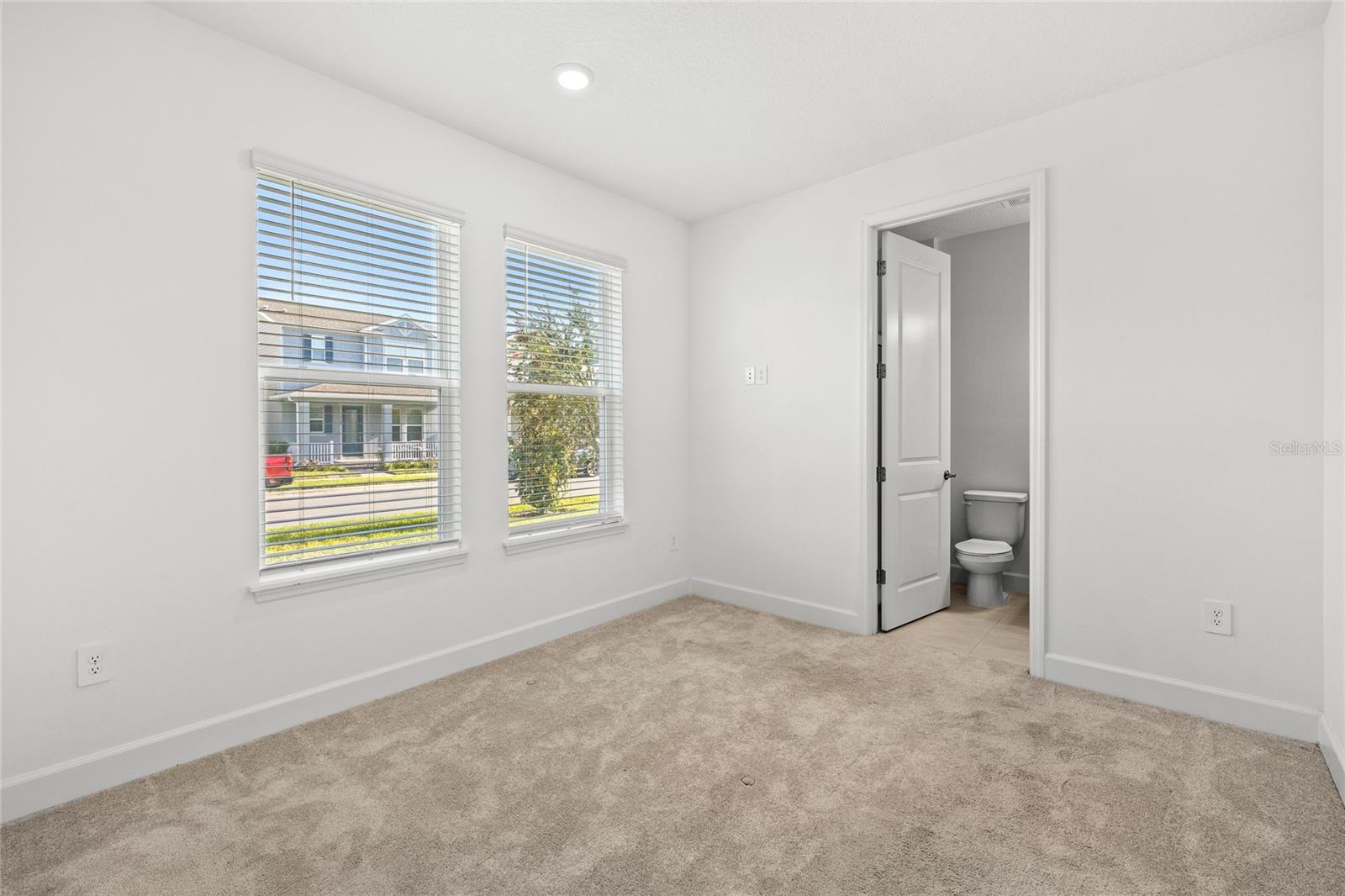 Image 4 of 38 For 16283 Honey Harvest Street