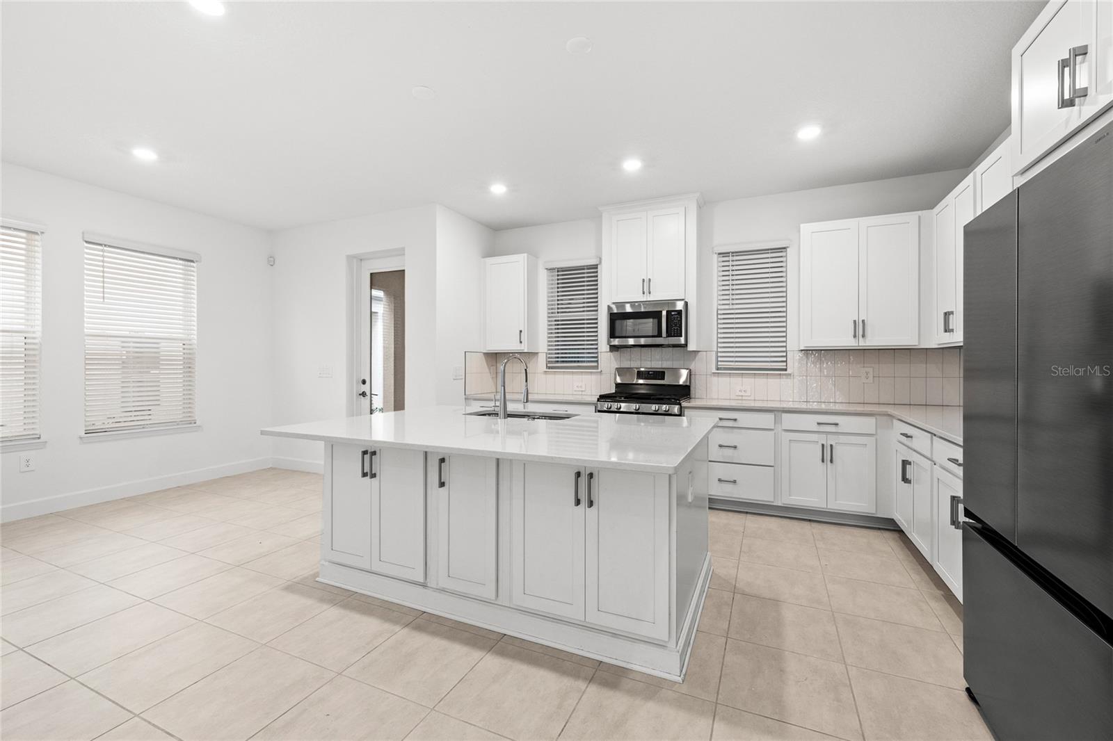 Image 7 of 38 For 16283 Honey Harvest Street