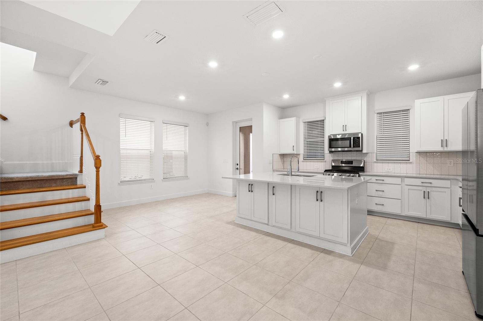 Image 9 of 38 For 16283 Honey Harvest Street