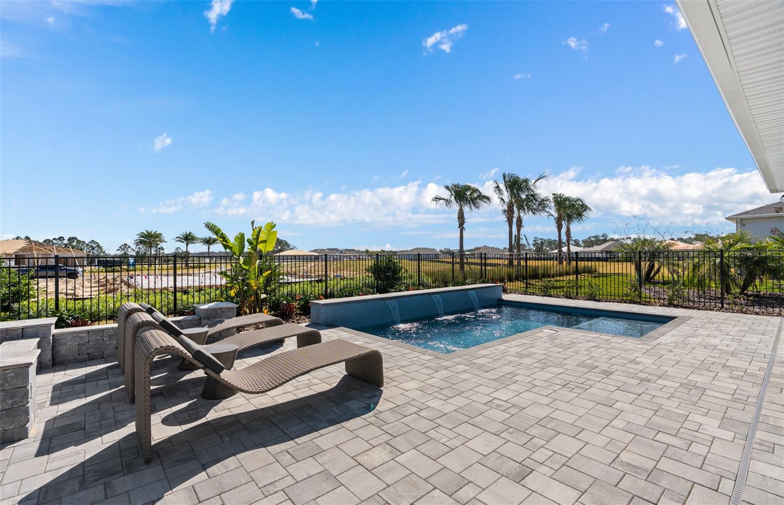 Image 10 of 41 For 13043 Sandcastle Drive