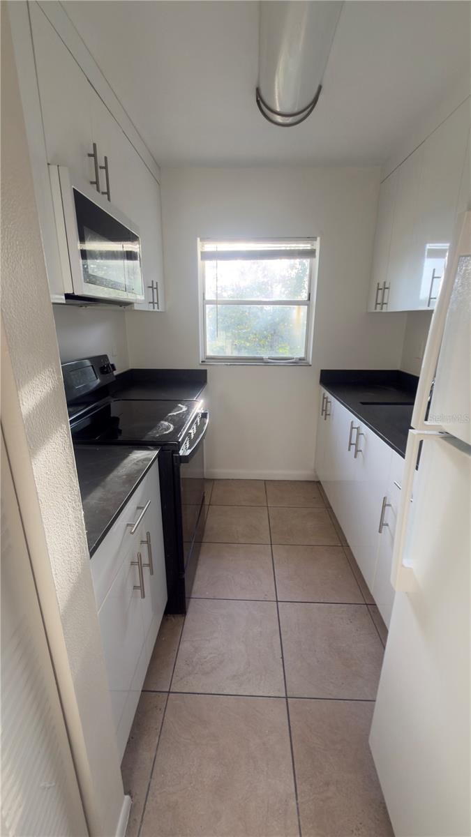 Image 3 of 13 For 1926 Honour Road 4