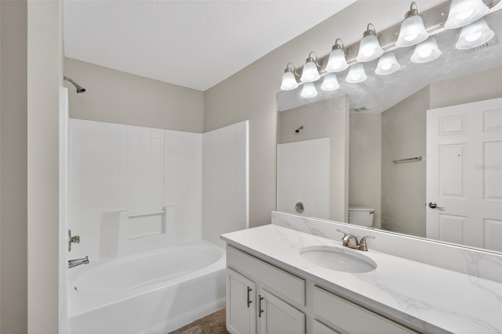 Image 21 of 29 For 3815 Kyle Drive