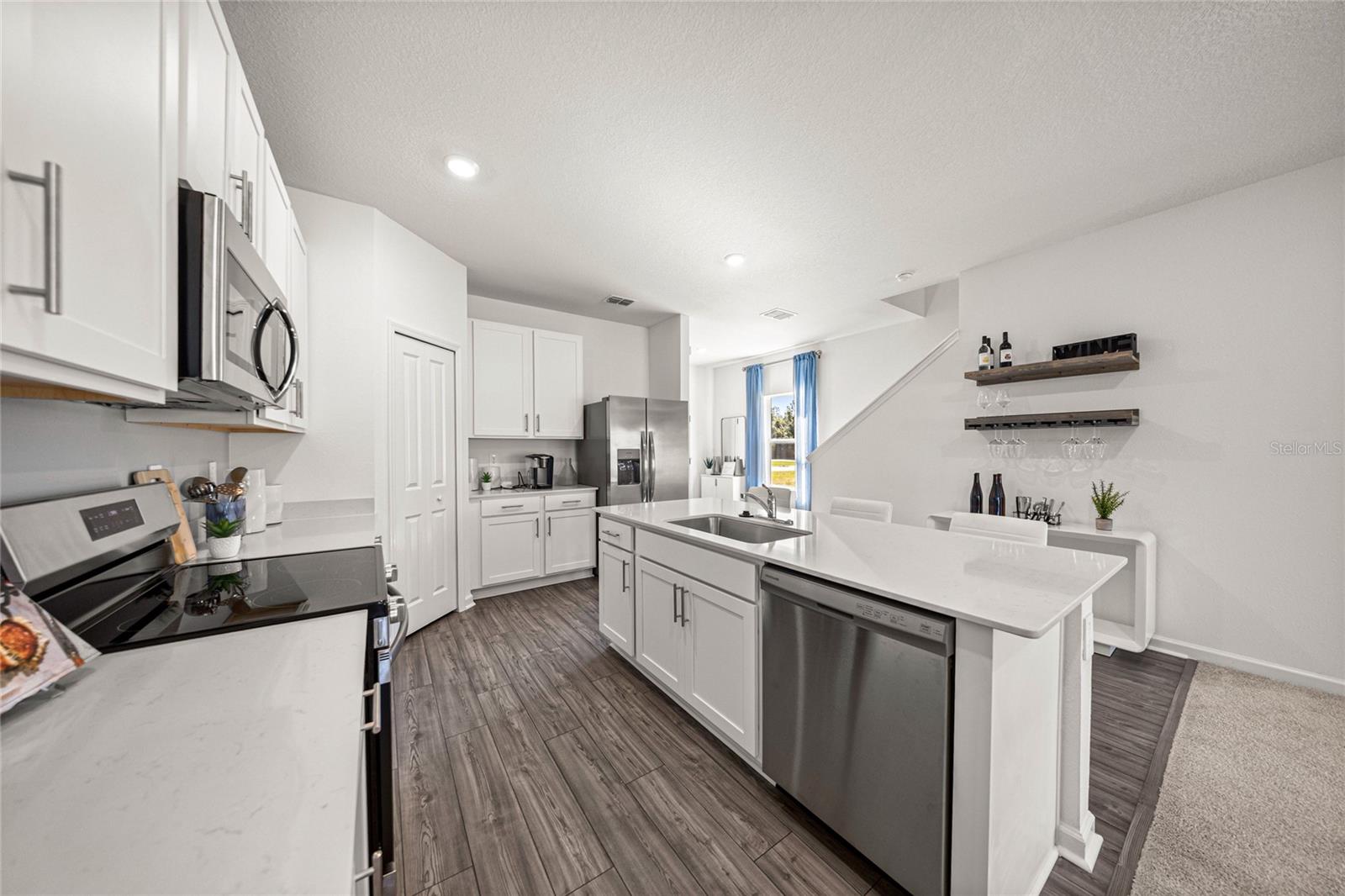 Image 18 of 24 For 14585 163rd Place