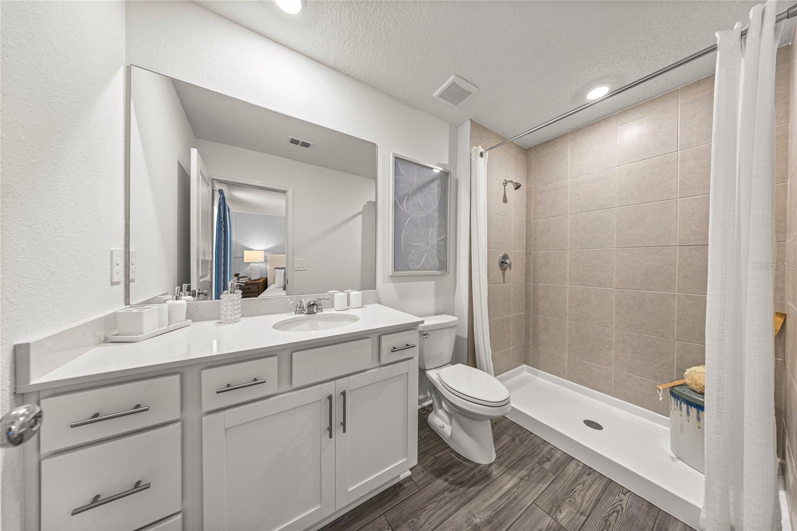 Image 8 of 24 For 14585 163rd Place