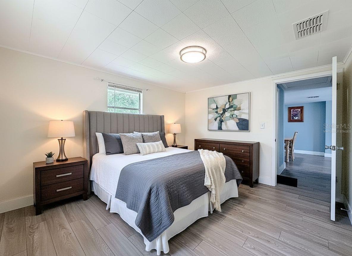 Image 14 of 56 For 544 Mercury Avenue