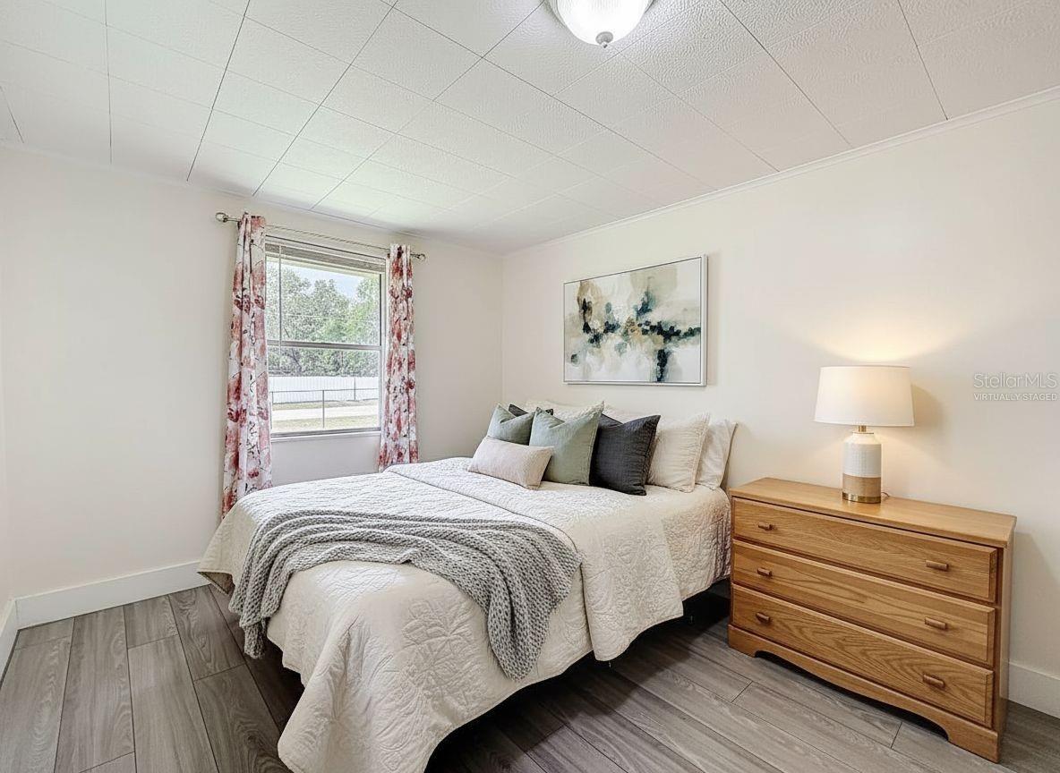 Image 17 of 56 For 544 Mercury Avenue