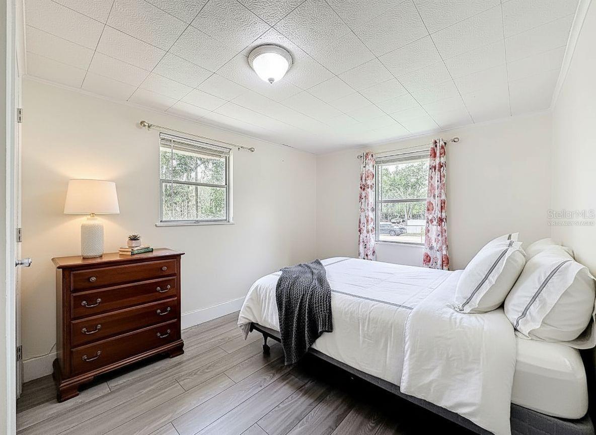 Image 18 of 56 For 544 Mercury Avenue