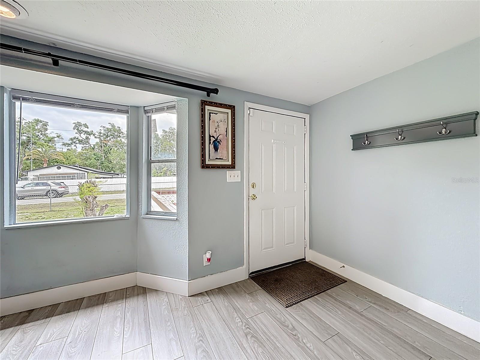 Image 22 of 56 For 544 Mercury Avenue