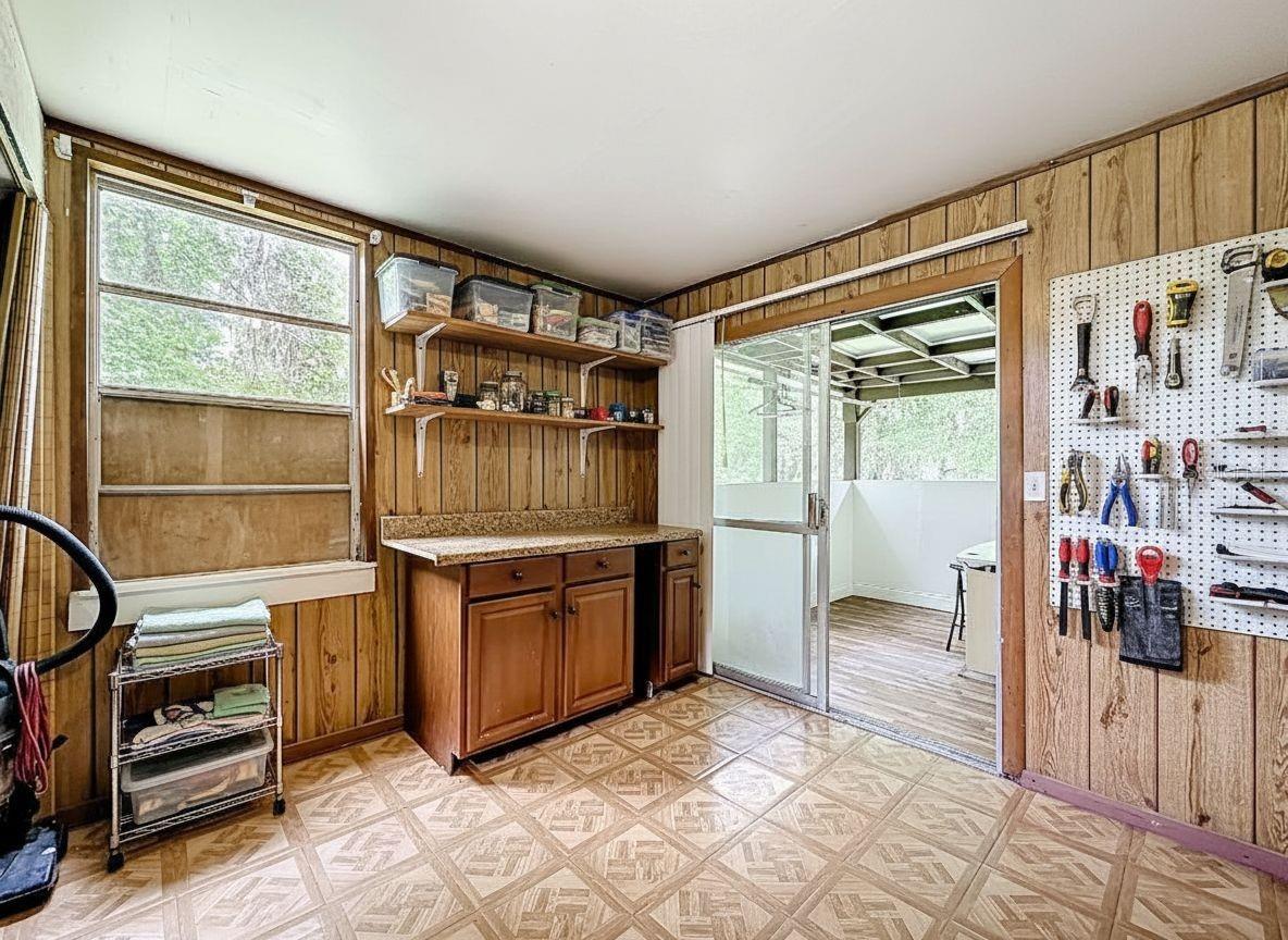 Image 26 of 56 For 544 Mercury Avenue