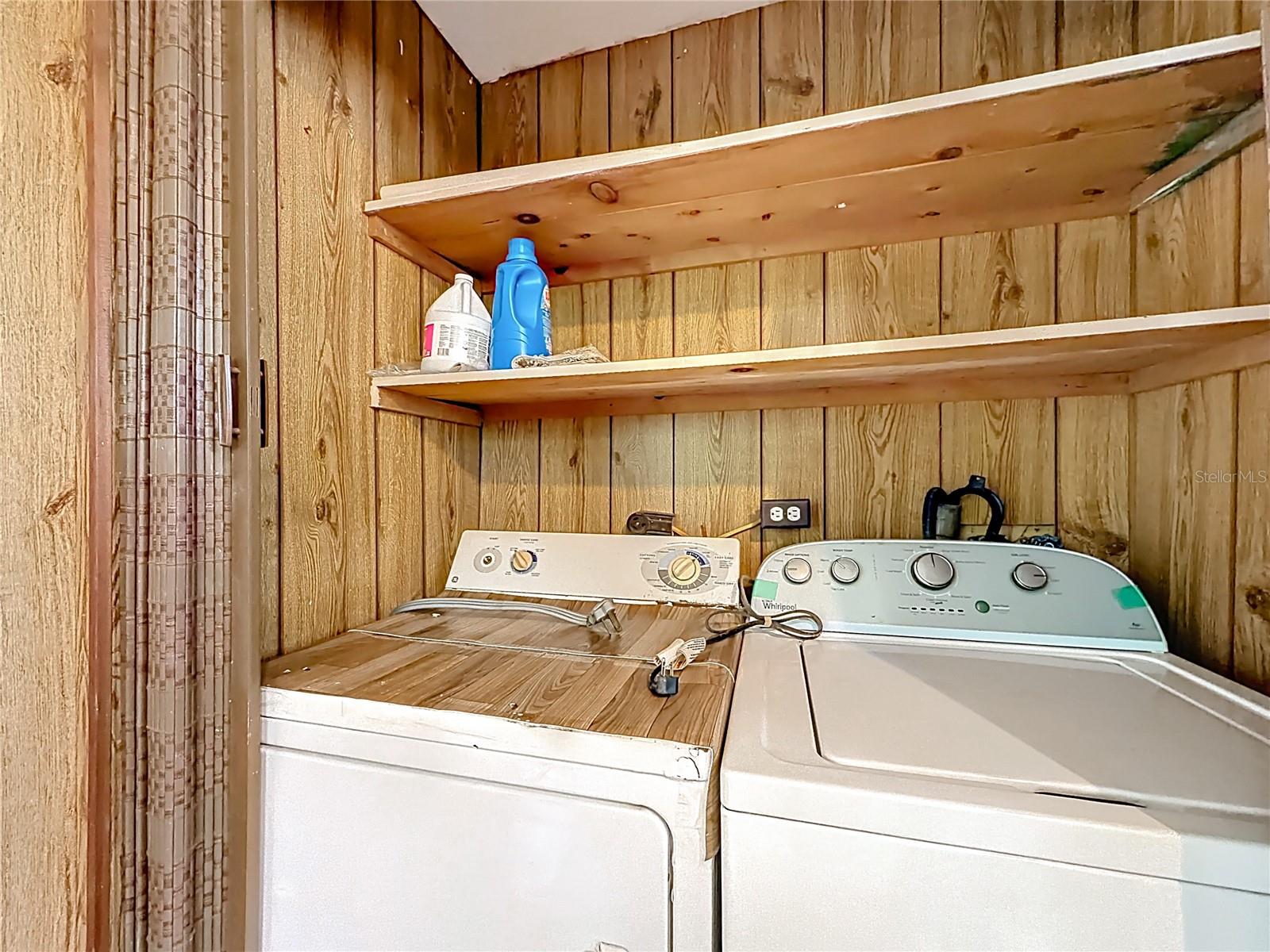 Image 28 of 56 For 544 Mercury Avenue