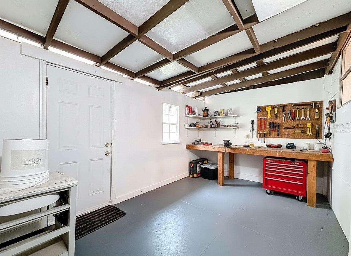 Image 34 of 56 For 544 Mercury Avenue