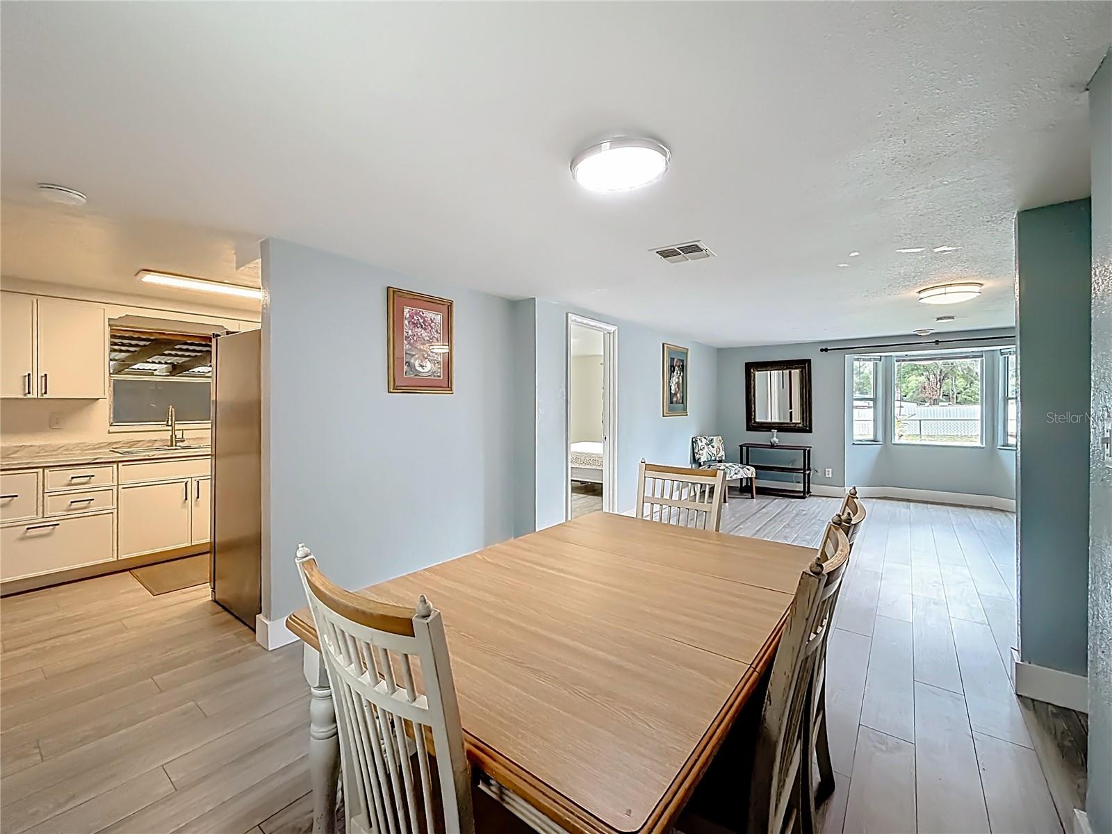 Image 5 of 56 For 544 Mercury Avenue