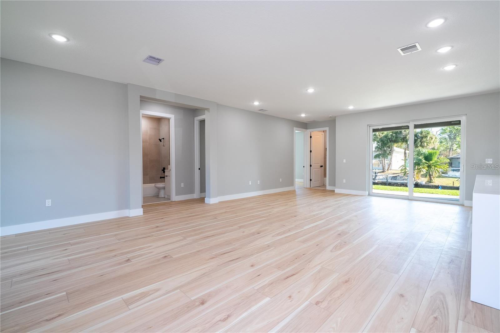 Image 3 of 53 For 49 Santa Fe Street