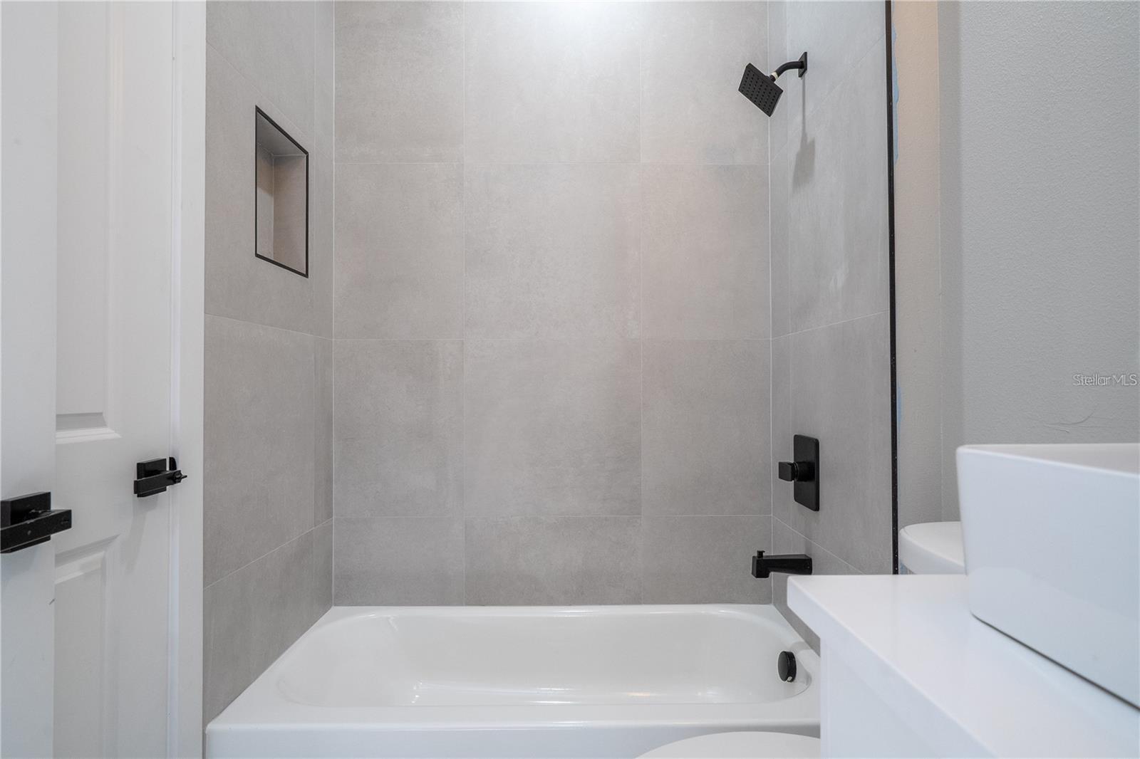 Image 33 of 53 For 49 Santa Fe Street