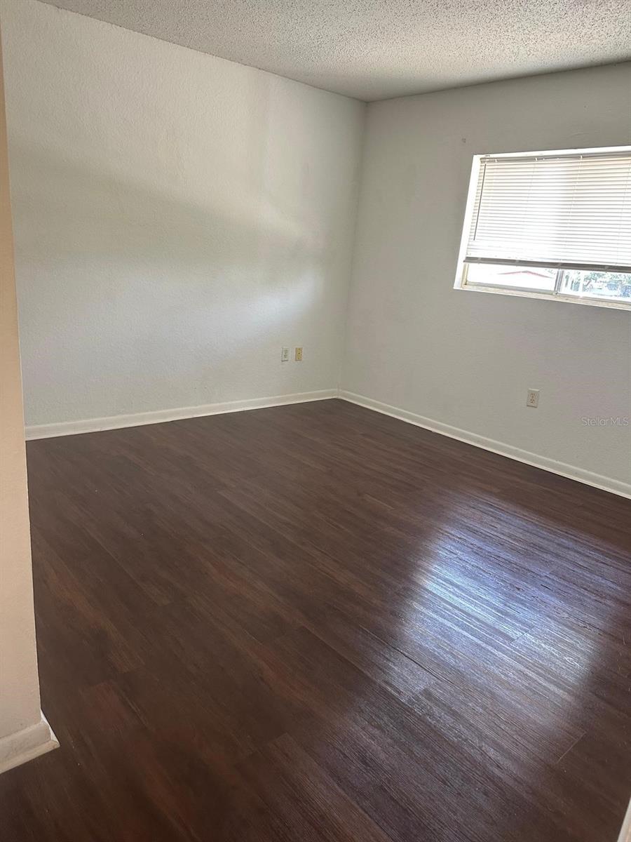 Image 5 of 13 For 747 Wyman Court 747