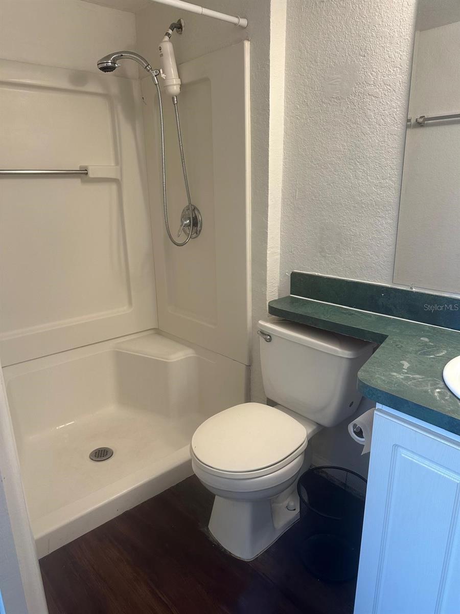 Image 6 of 13 For 747 Wyman Court 747