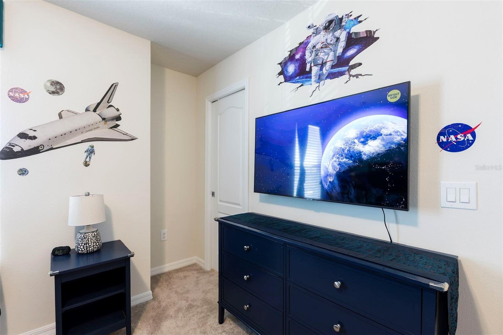 Image 12 of 35 For 7195 Oakmoss Loop