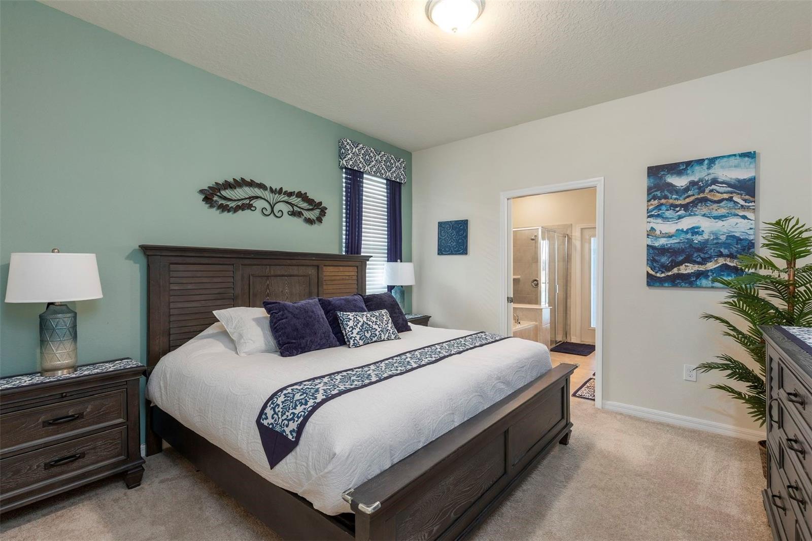 Image 17 of 35 For 7195 Oakmoss Loop