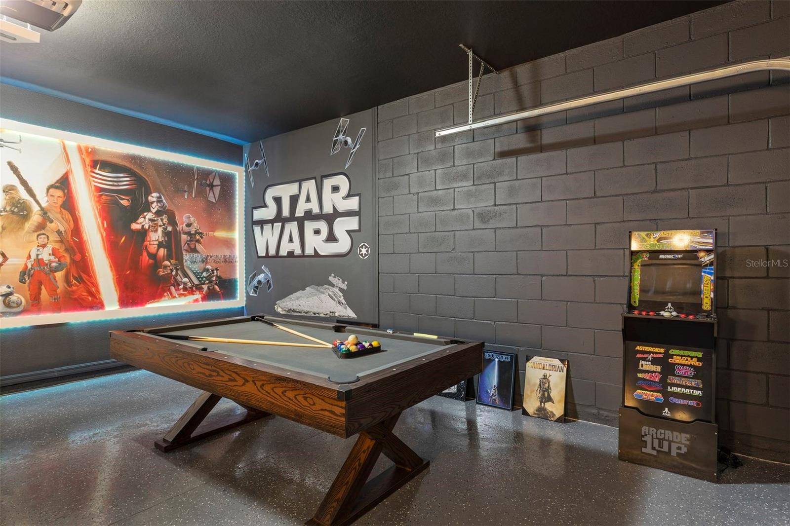 Image 28 of 35 For 7195 Oakmoss Loop