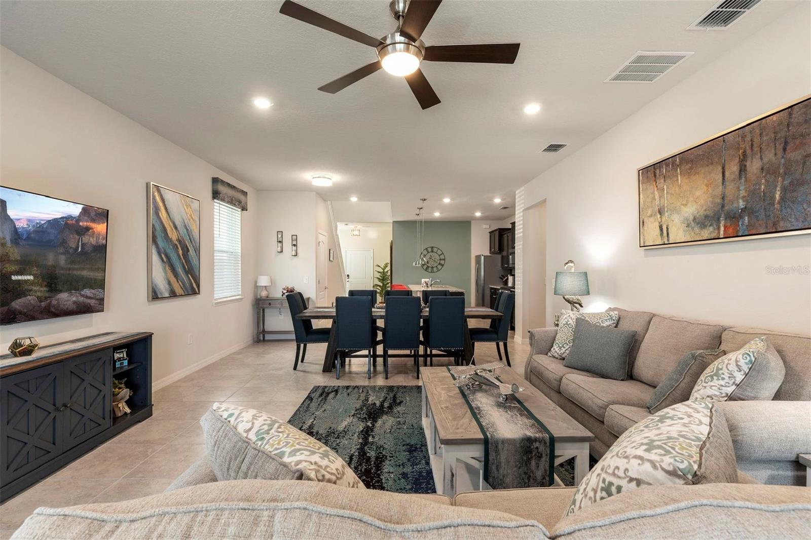 Image 3 of 35 For 7195 Oakmoss Loop