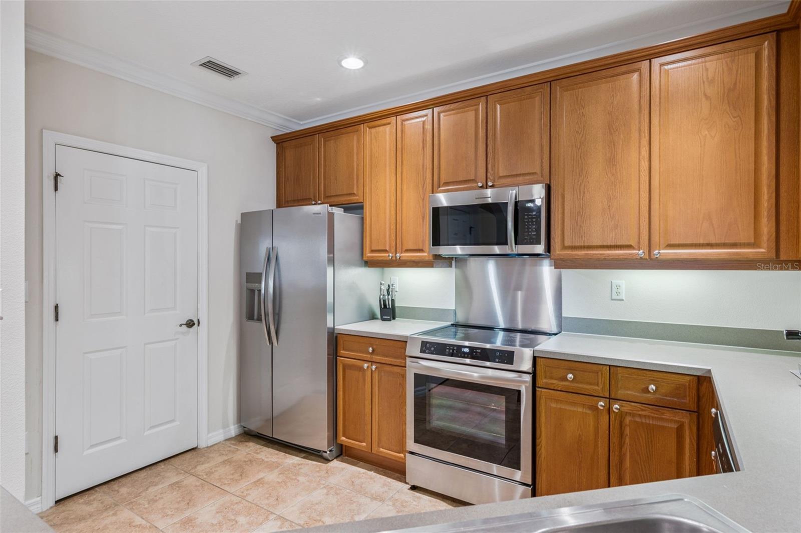 Image 8 of 34 For 8179 Maritime Flag Street 101