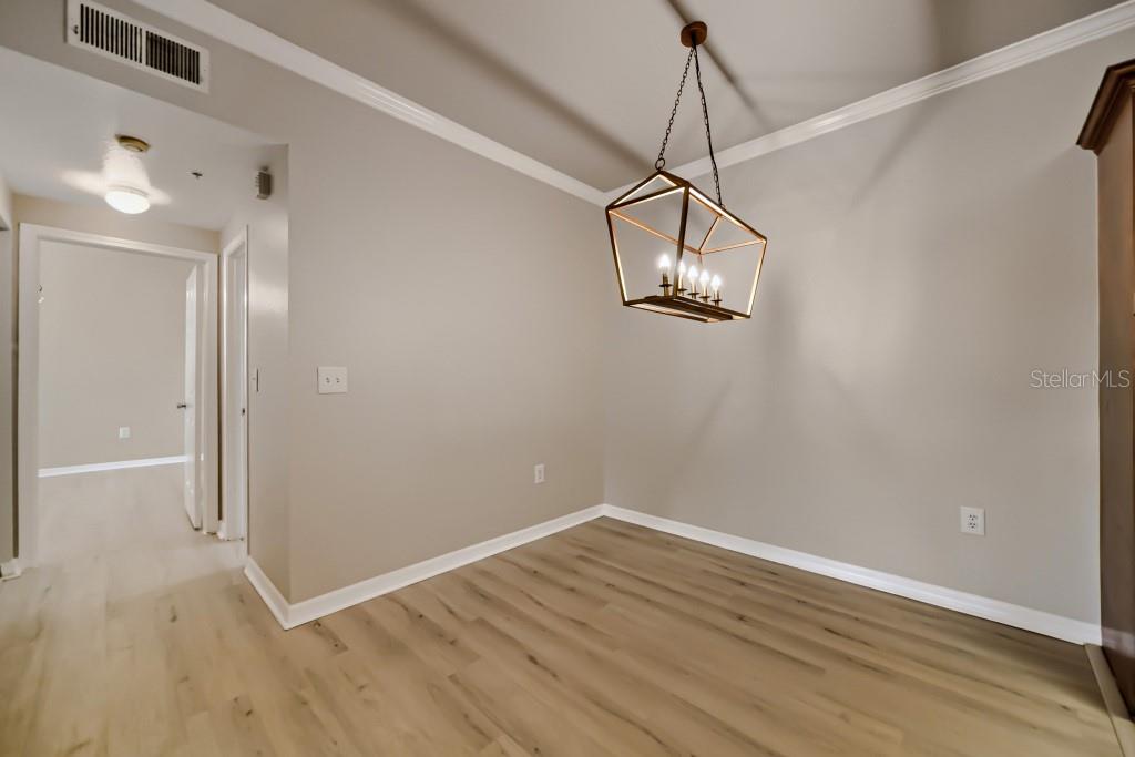 Image 11 of 25 For 2624 Robert Trent Jones Drive 633