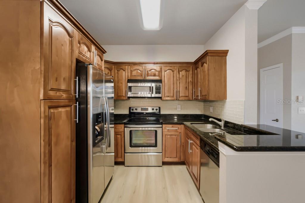 Image 7 of 25 For 2624 Robert Trent Jones Drive 633