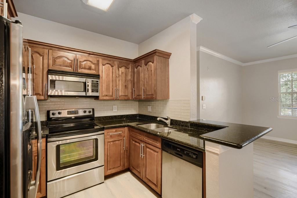 Image 8 of 25 For 2624 Robert Trent Jones Drive 633