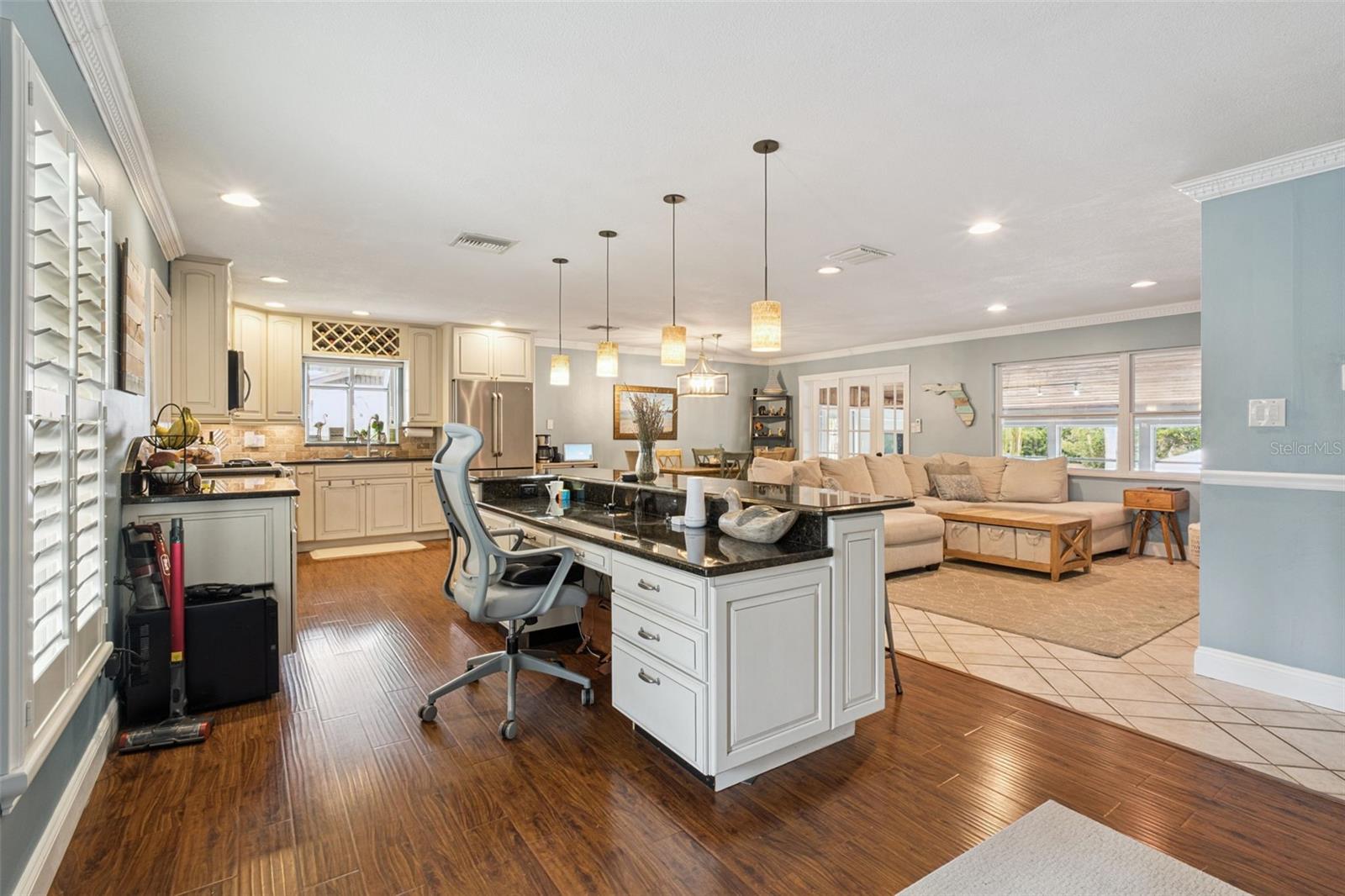 Image 5 of 28 For 108 Temple Drive