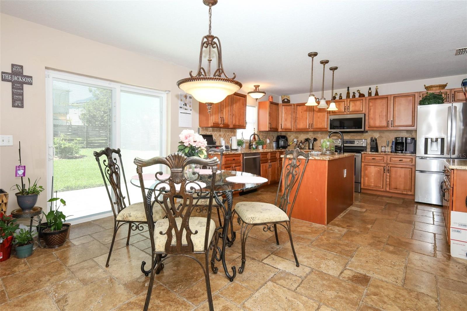 Image 10 of 42 For 210 Pinefield Drive