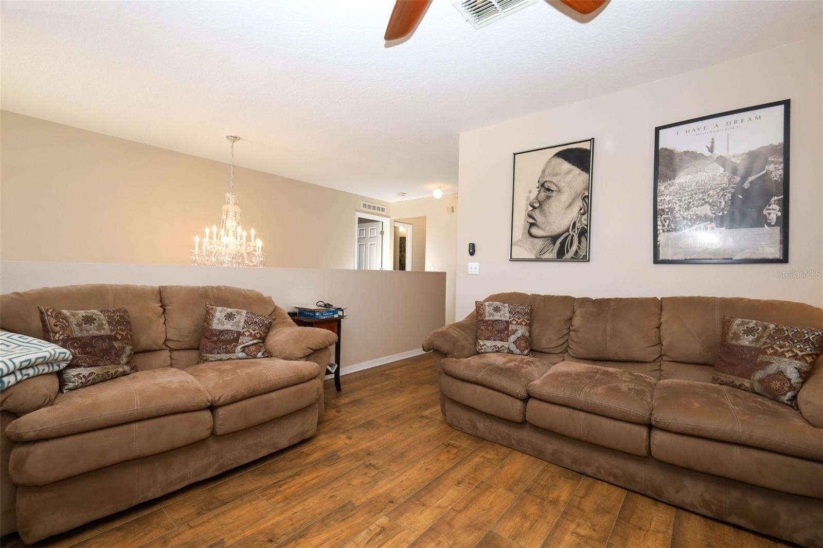 Image 20 of 42 For 210 Pinefield Drive