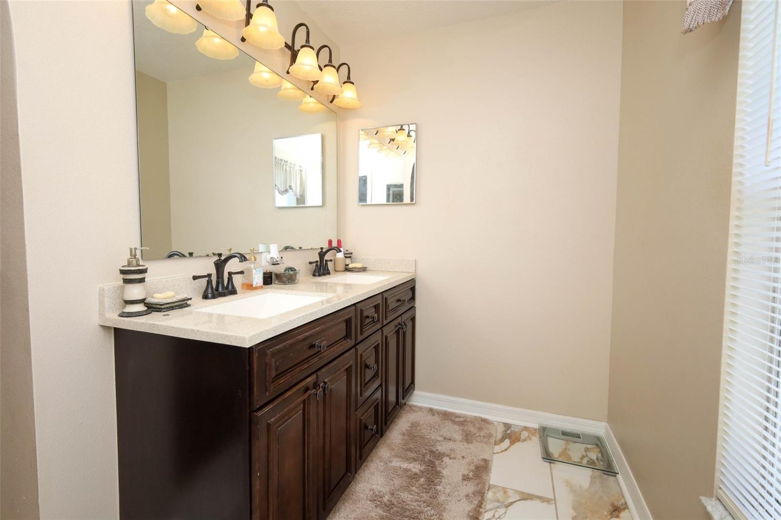 Image 26 of 42 For 210 Pinefield Drive