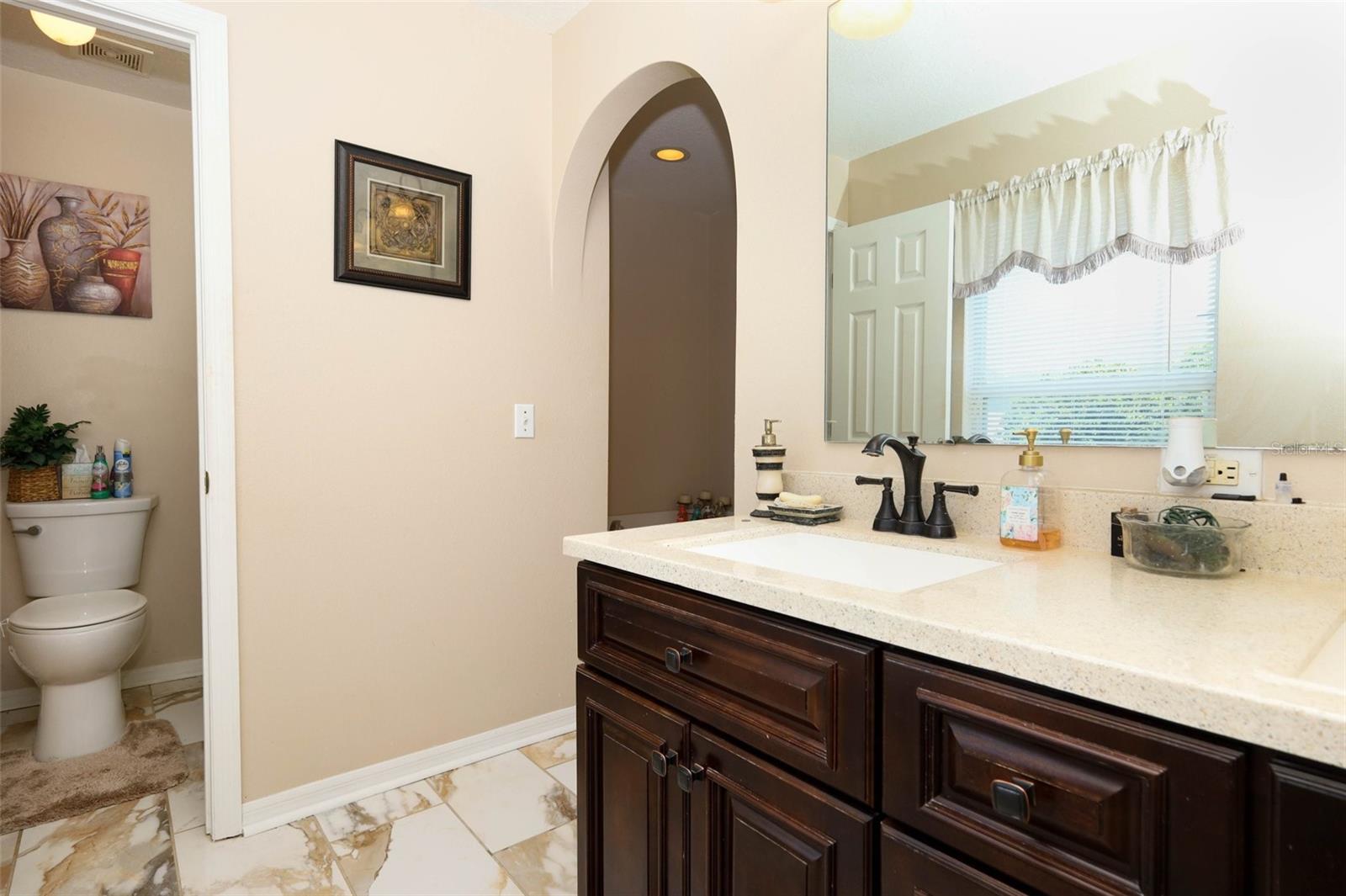 Image 27 of 42 For 210 Pinefield Drive