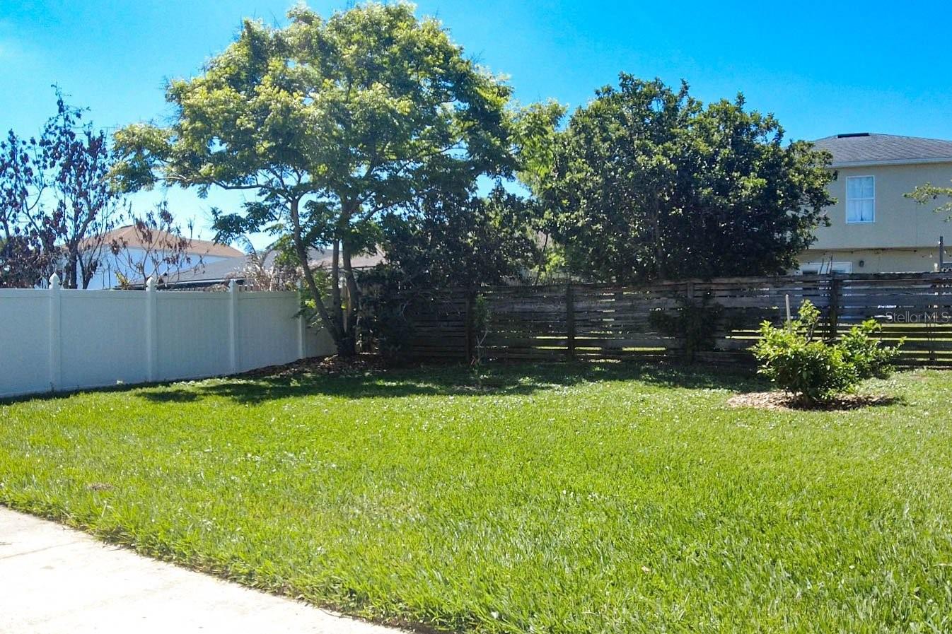 Image 38 of 42 For 210 Pinefield Drive