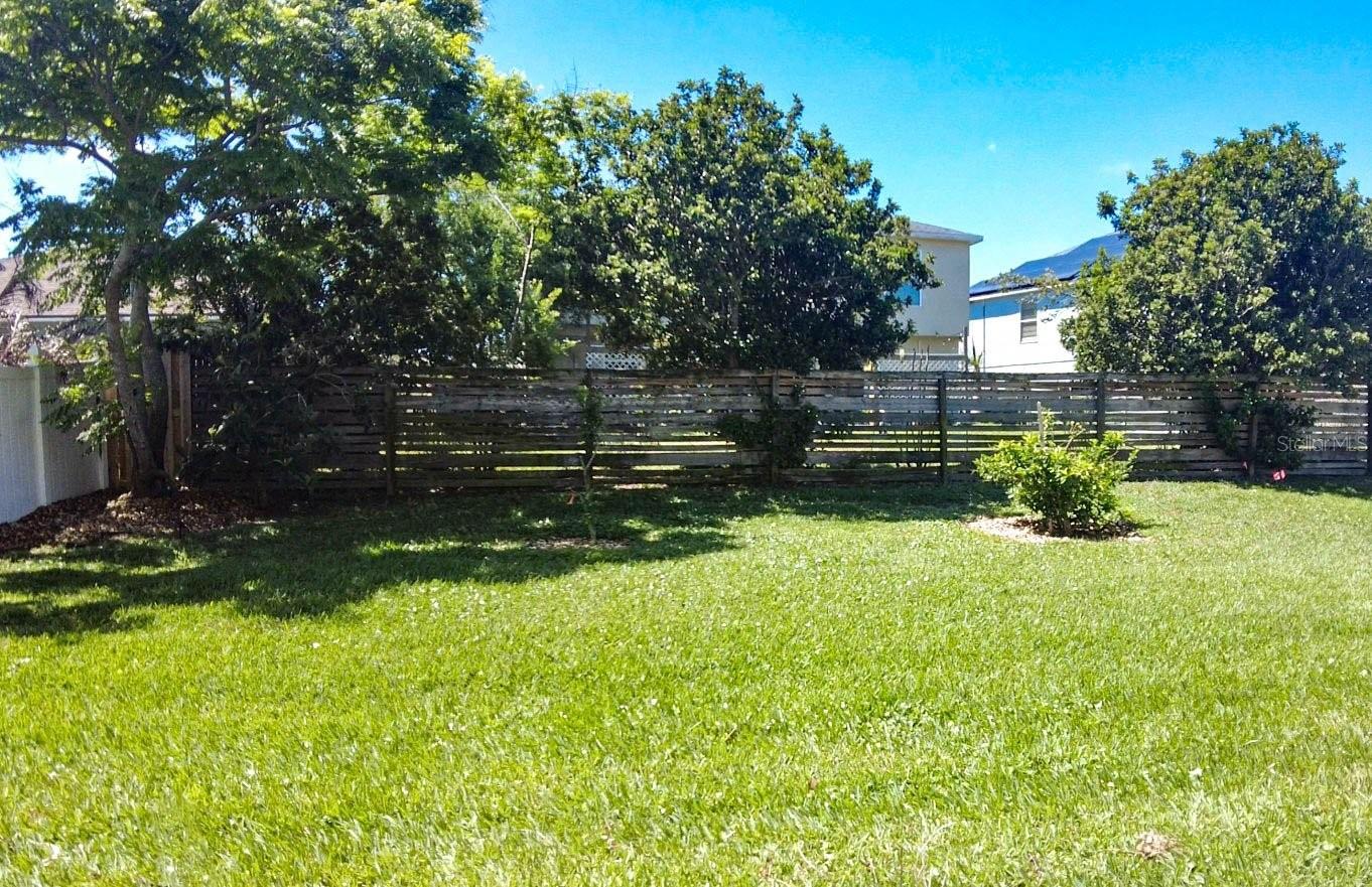 Image 39 of 42 For 210 Pinefield Drive