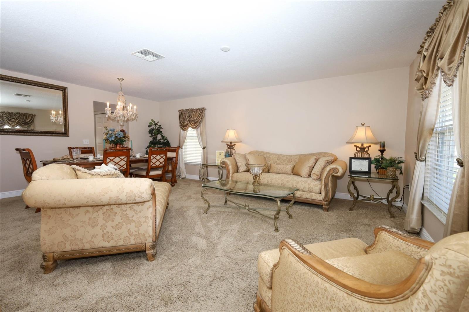 Image 7 of 42 For 210 Pinefield Drive