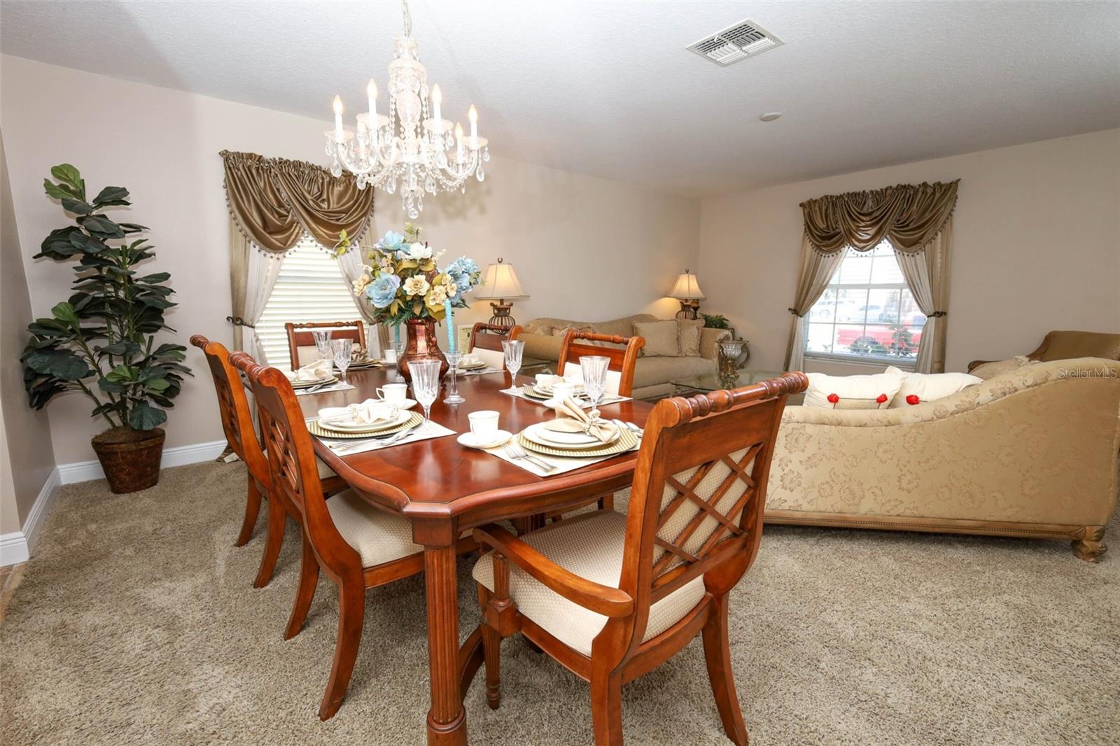 Image 9 of 42 For 210 Pinefield Drive