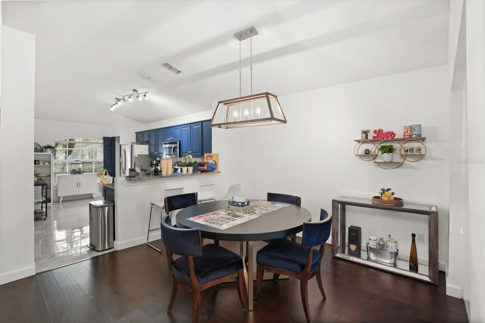 Image 7 of 30 For 248 Longhirst Loop