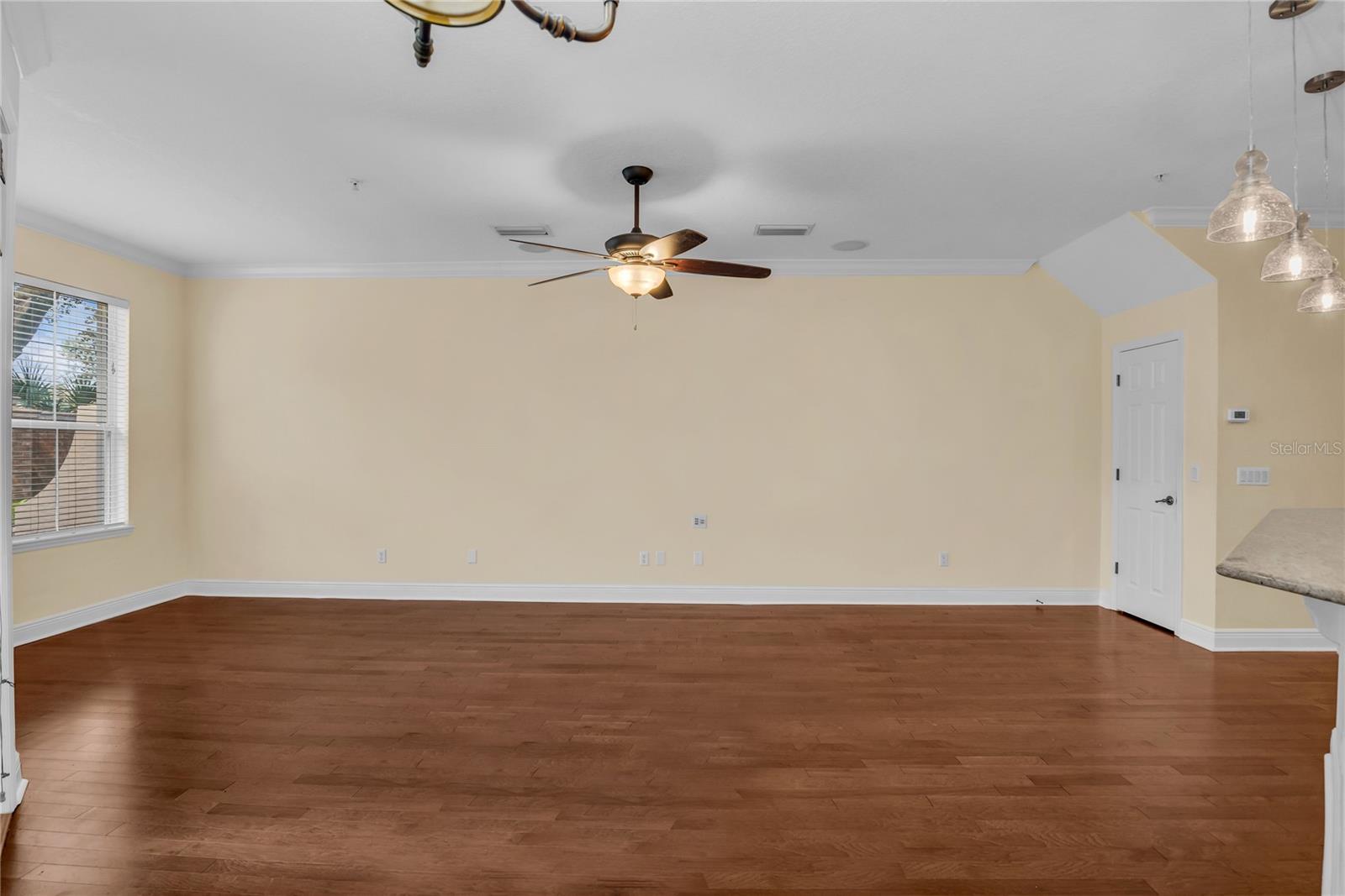 Image 12 of 43 For 1393 Benevolent Street