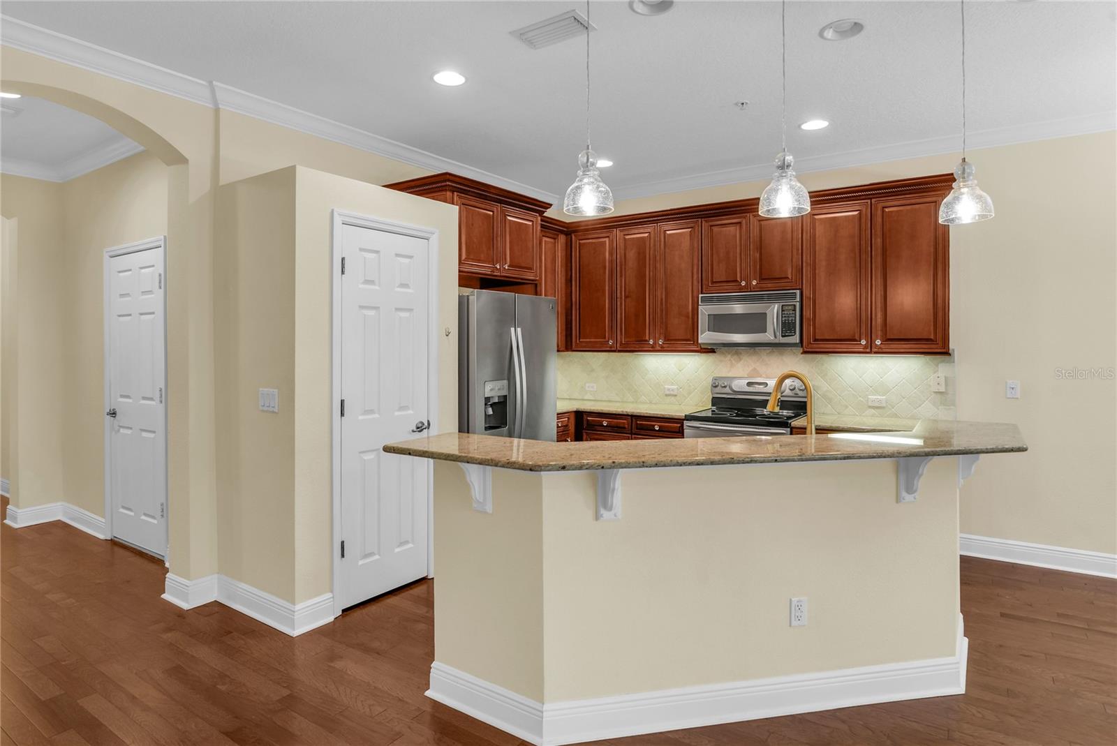 Image 15 of 43 For 1393 Benevolent Street