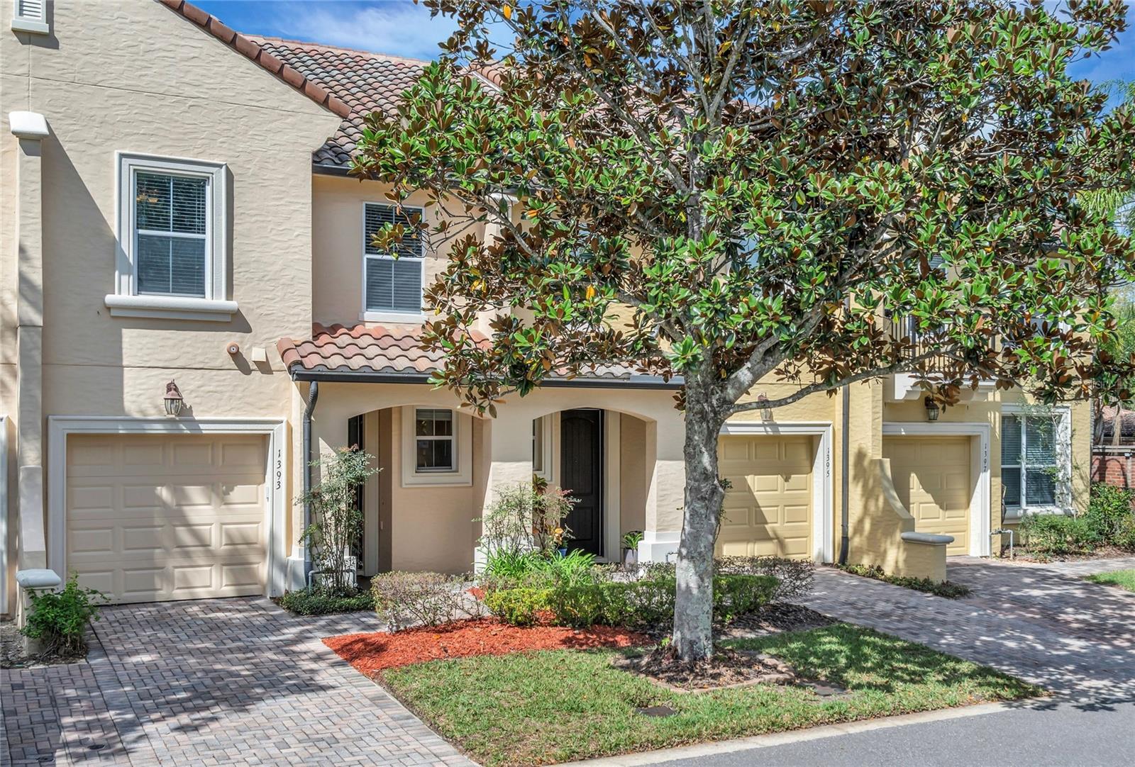 Image 3 of 43 For 1393 Benevolent Street