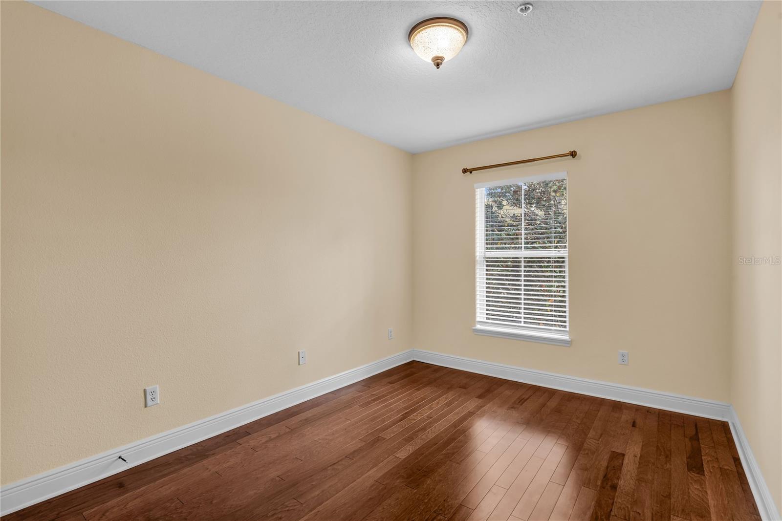 Image 31 of 43 For 1393 Benevolent Street