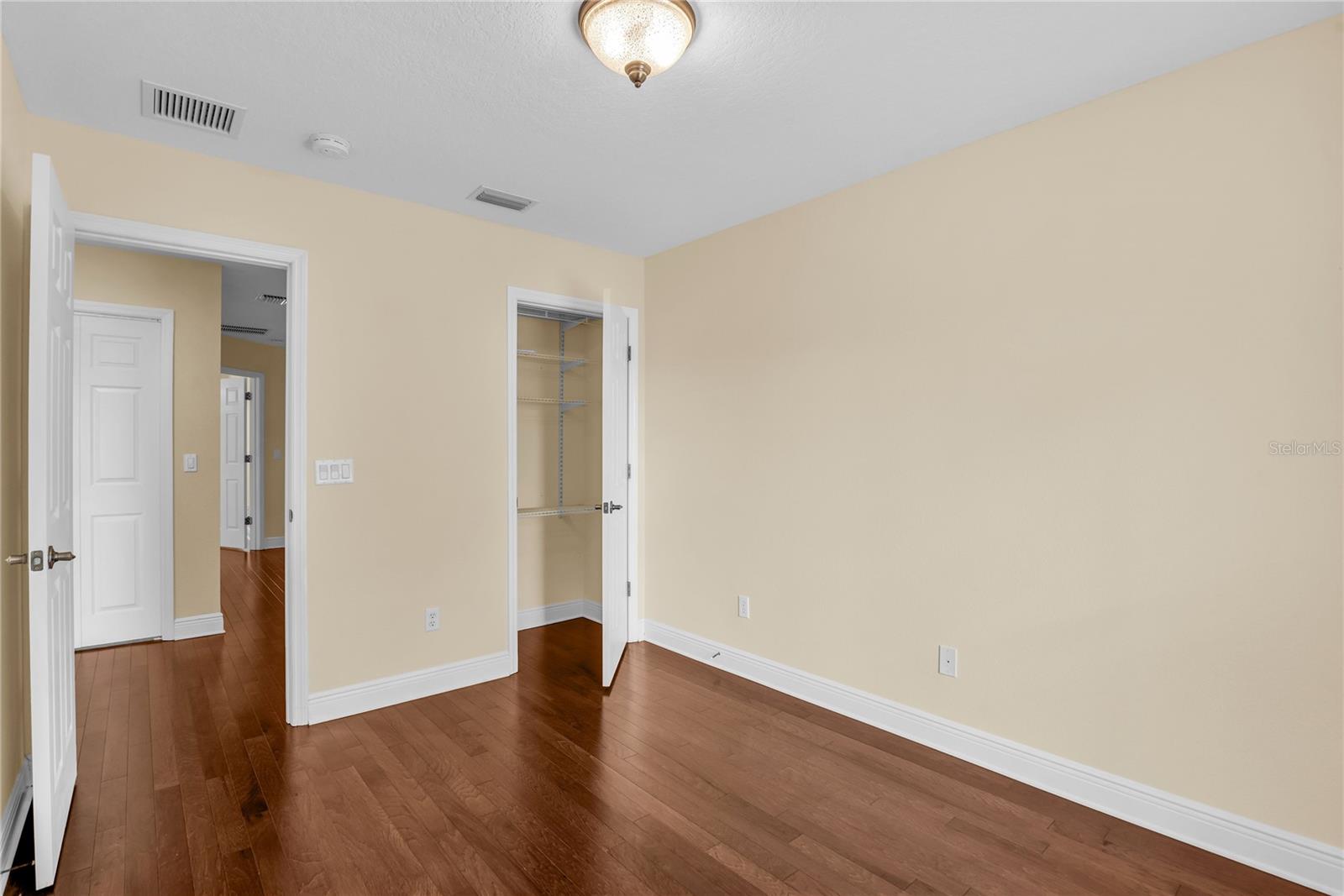 Image 32 of 43 For 1393 Benevolent Street