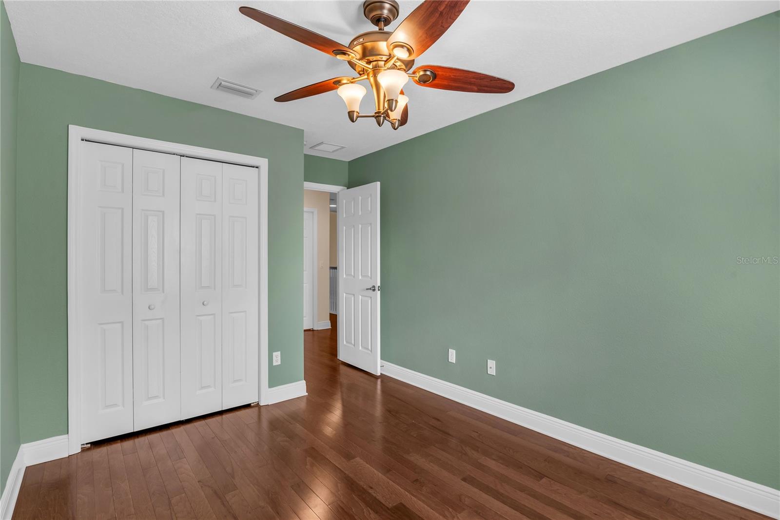 Image 34 of 43 For 1393 Benevolent Street