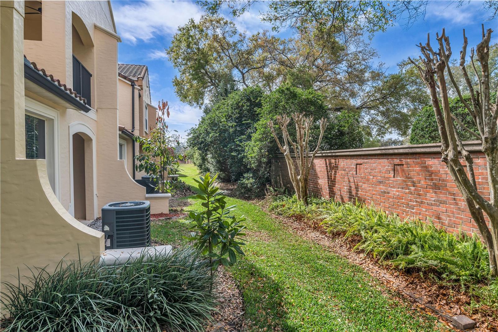 Image 38 of 43 For 1393 Benevolent Street