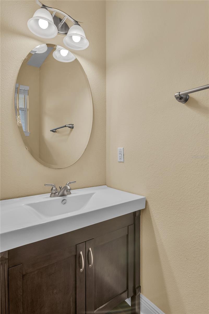 Image 8 of 43 For 1393 Benevolent Street