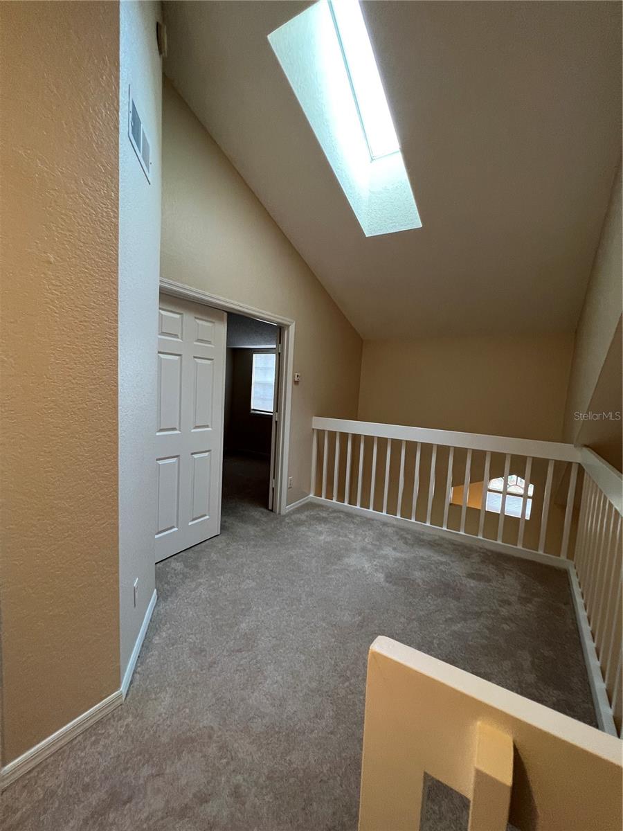 Image 11 of 30 For 954 Forest Ridge Court 202