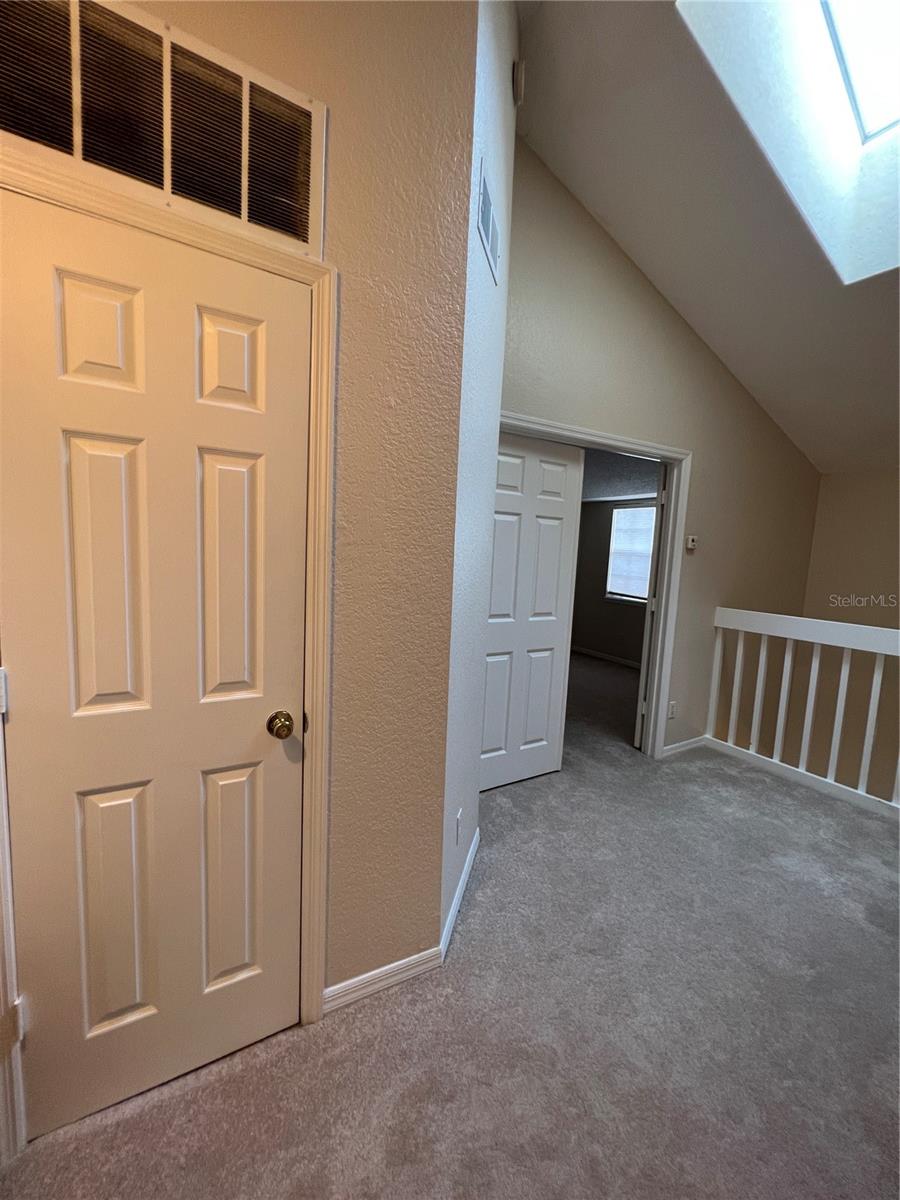 Image 18 of 30 For 954 Forest Ridge Court 202