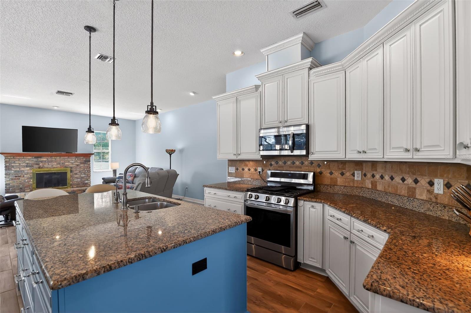 Image 11 of 33 For 2641 Wassum Trail