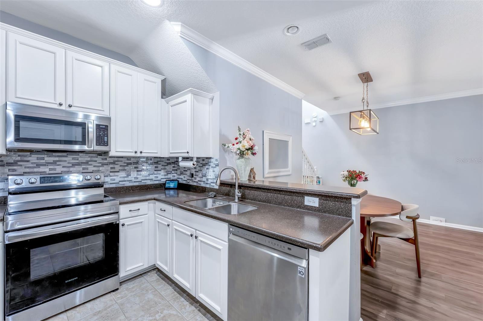 Image 10 of 34 For 14881 Bartram Village Lane